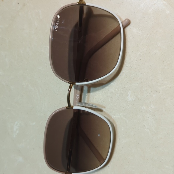 Prada Women's PR 67XS Sunglasses For sale - Picture 1 of 4